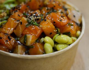 Poke Bowl de Salmon