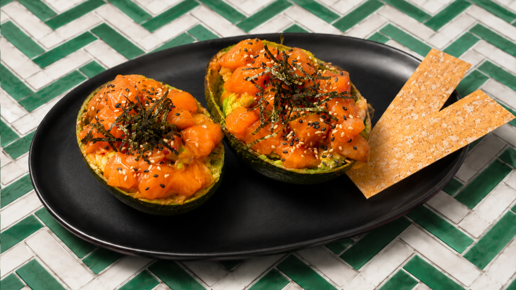 AGUACATE RELLENO DE SALMON